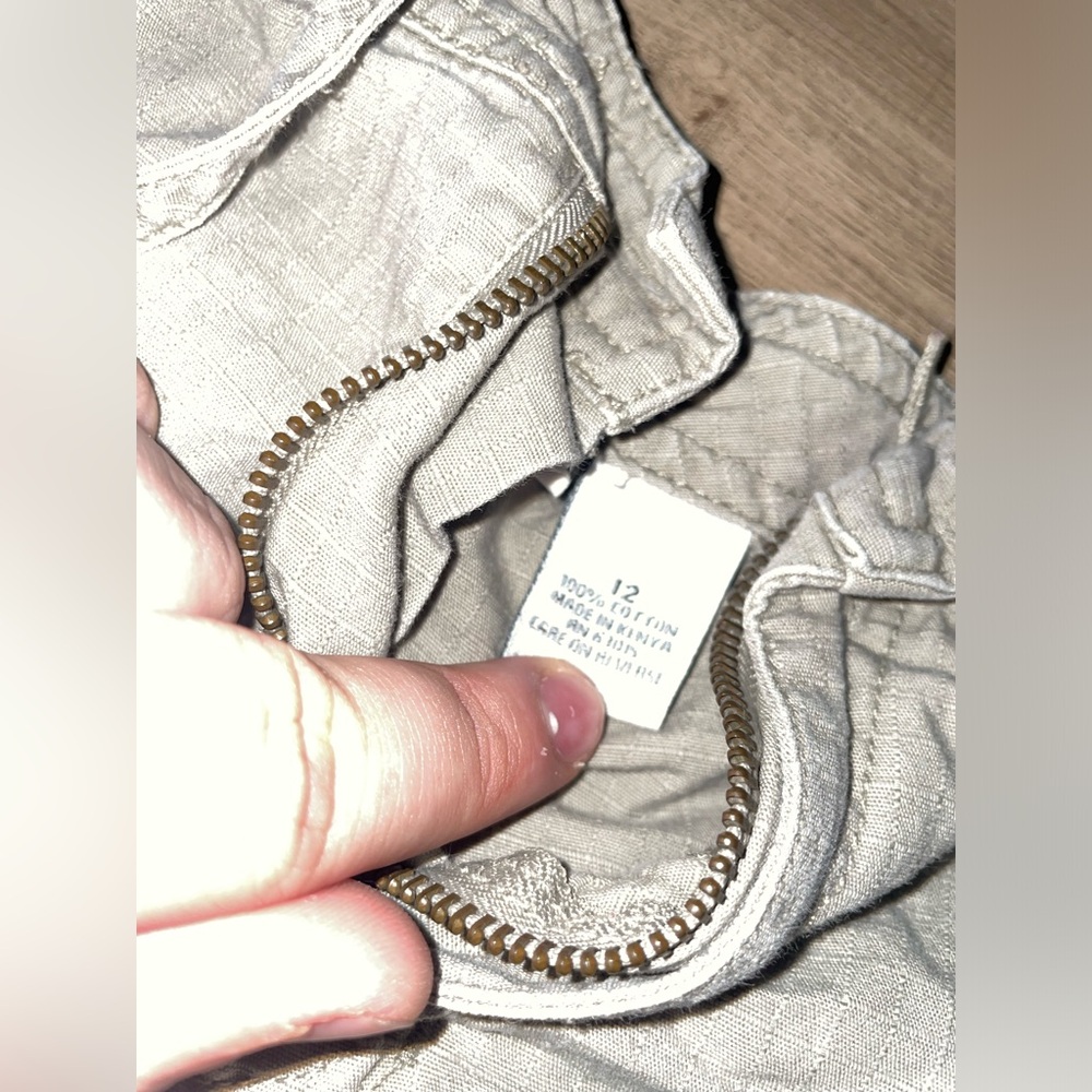 Drawstring Cargo Shorts - Picture 3 of 5